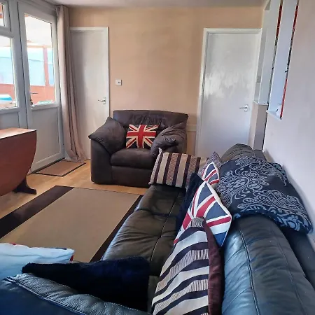 Waves And Woods Holiday Home Kidwelly Exterior foto